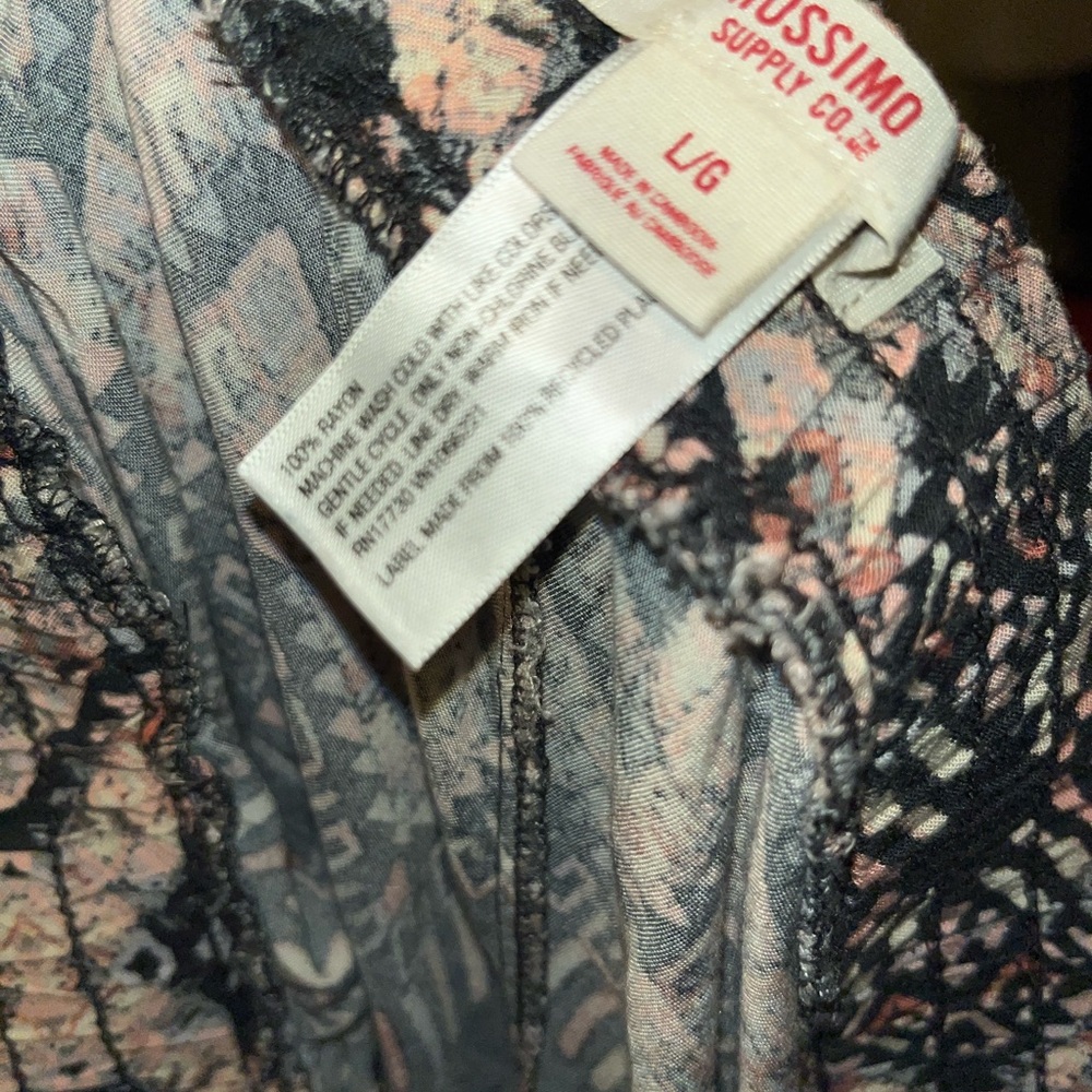 Mossimo pants - Picture 2 of 2